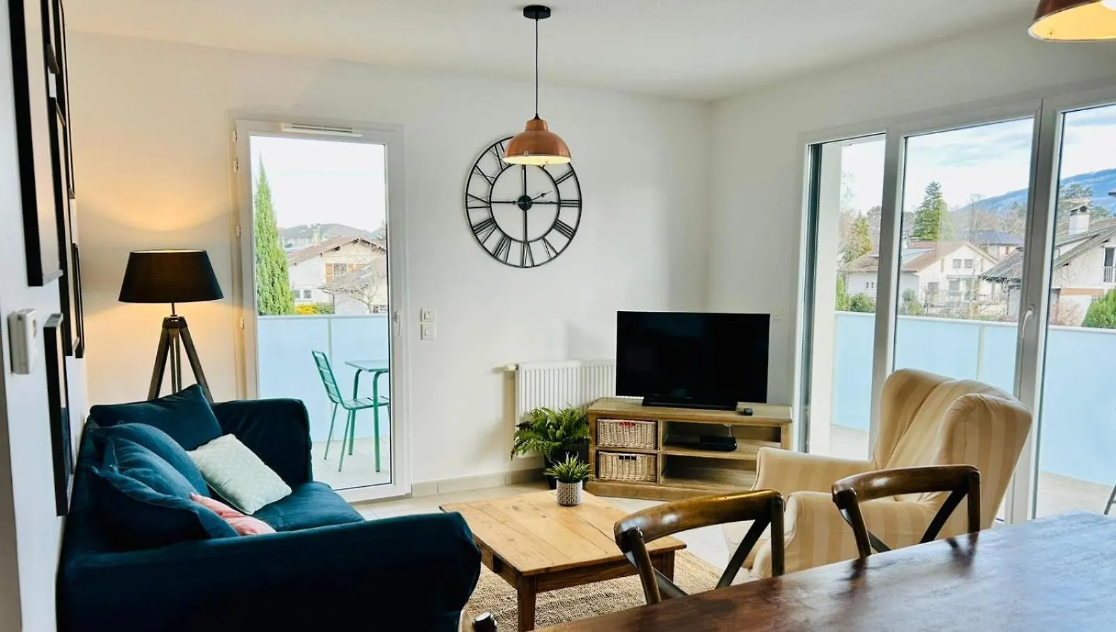 Sweet & Charm For This Cozy Appt In Saint-Julien 0*, Saint-Julien-en-Genevois