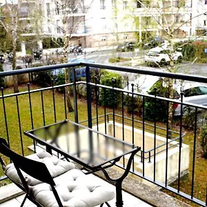Appartement Superbe T2 De 50m2 Près De Genève à Julien En Genevois Idéal Pour Couple Avec 2 Enfants Jusqu'à 18 Ans, Saint-Julien-en-Genevois